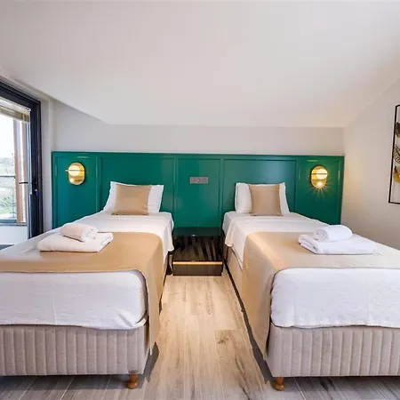 çalışta 8 Kişilik Lüks Gezer Villa Fethiye