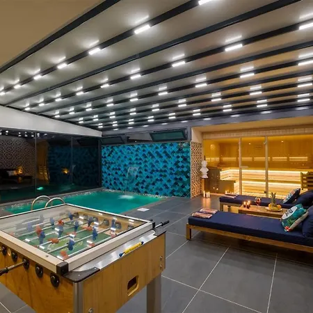 Villa çalışta 8 Kişilik Lüks Gezer *