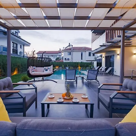 Villa çalışta 8 Kişilik Lüks Gezer *