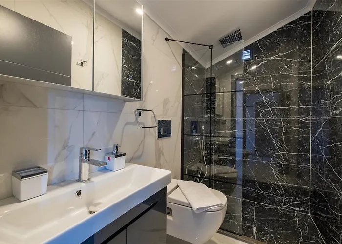 Calista 8 Kisilik Lueks Gezer