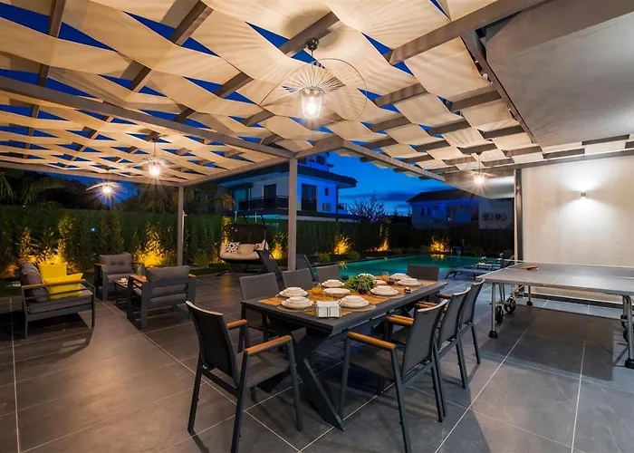 Calista 8 Kisilik Lueks Gezer Villa *