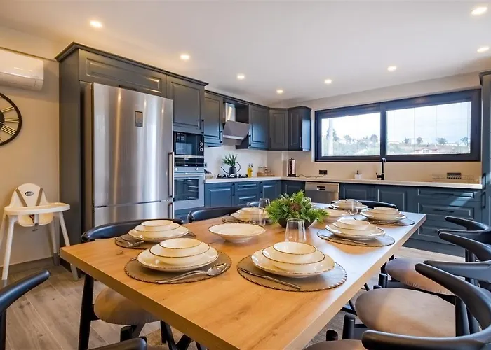 Calista 8 Kisilik Lueks Gezer Villa