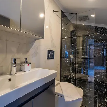 Calista 8 Kisilik Lueks Gezer * فتحية