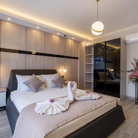 Calista 8 Kisilik Lueks Gezer