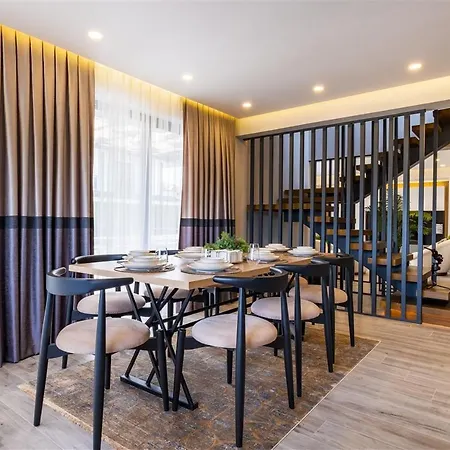 Calista 8 Kisilik Lueks Gezer