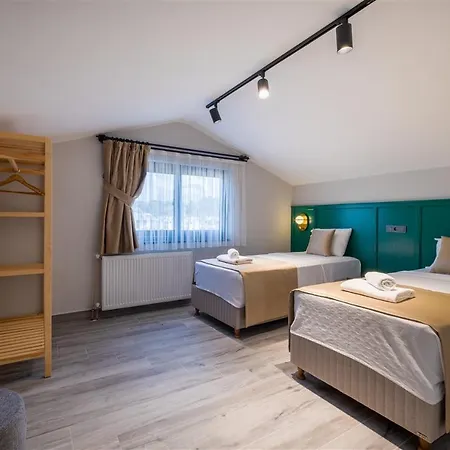 Calista 8 Kisilik Lueks Gezer *