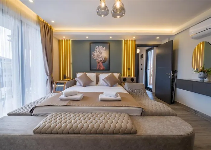 Calista 8 Kisilik Lueks Gezer Fethiye