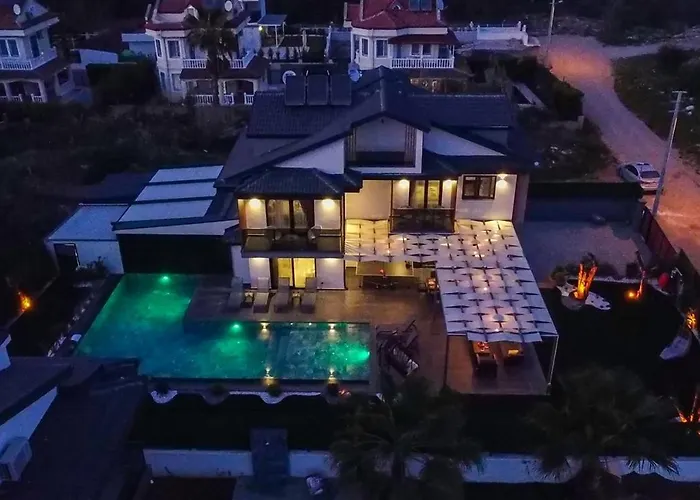 Calista 8 Kisilik Lueks Gezer Fethiye