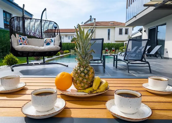 Calista 8 Kisilik Lueks Gezer Vila Fethiye